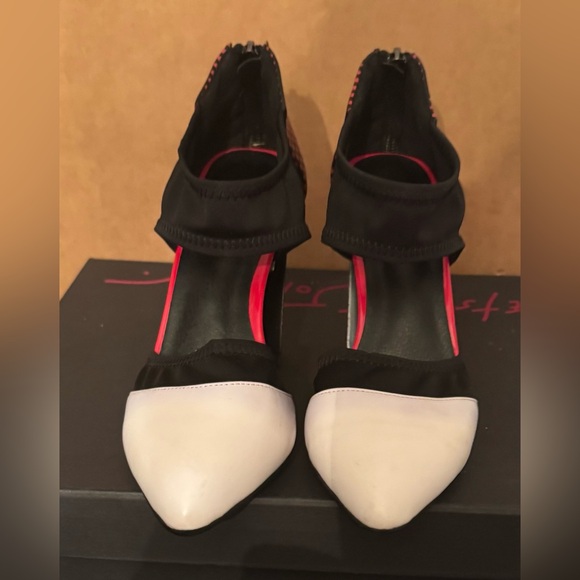 Chic Black and Red High Heels with Ankle Strap - Picture 3 of 10